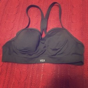 VS Sports Bra 36 B - lightly padded
